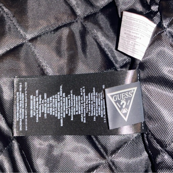 GUESS Men’s Bomber Jacket w/ detachable hood, quilted inside, inside pocket,EUC - Picture 14 of 16